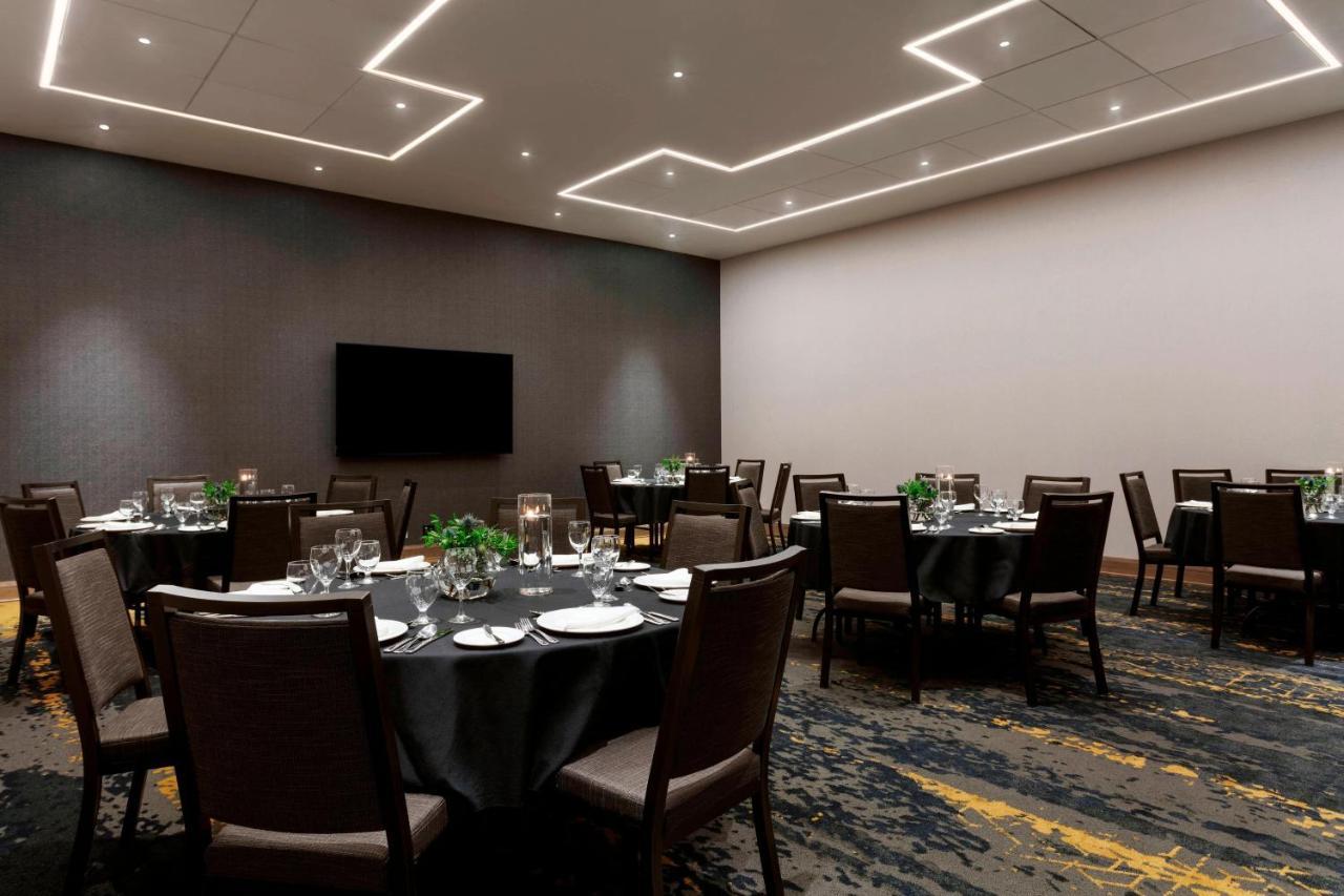 Sheraton Saint-Hyacinthe Hotel Bagian luar foto