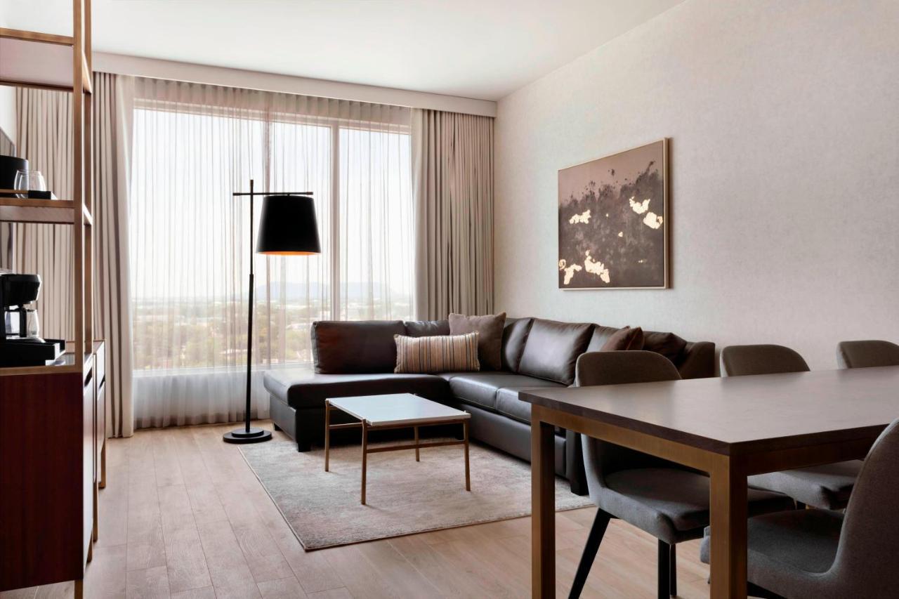Sheraton Saint-Hyacinthe Hotel Bagian luar foto